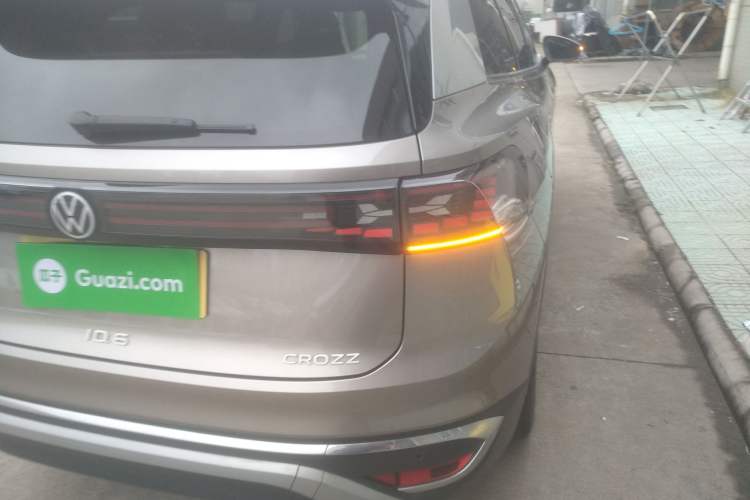 Used Volkswagen ID.6 CROZZ 2021 Long-Range PURE+ Edition Right Rear Taillight