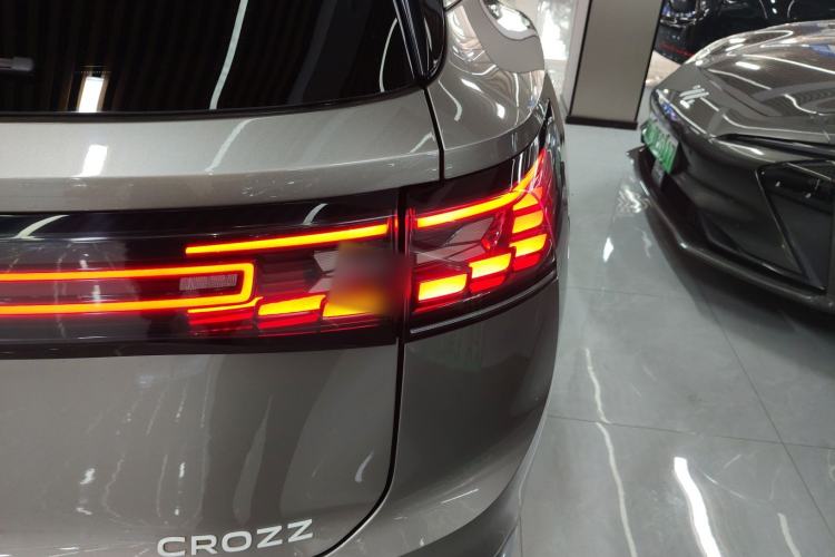 Used Volkswagen ID.6 CROZZ 2021 First Edition Right Rear Taillight