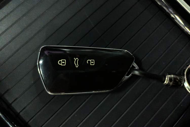 Used Volkswagen ID.6 CROZZ 2021 Long-Range PURE+ Edition Vehicle Key