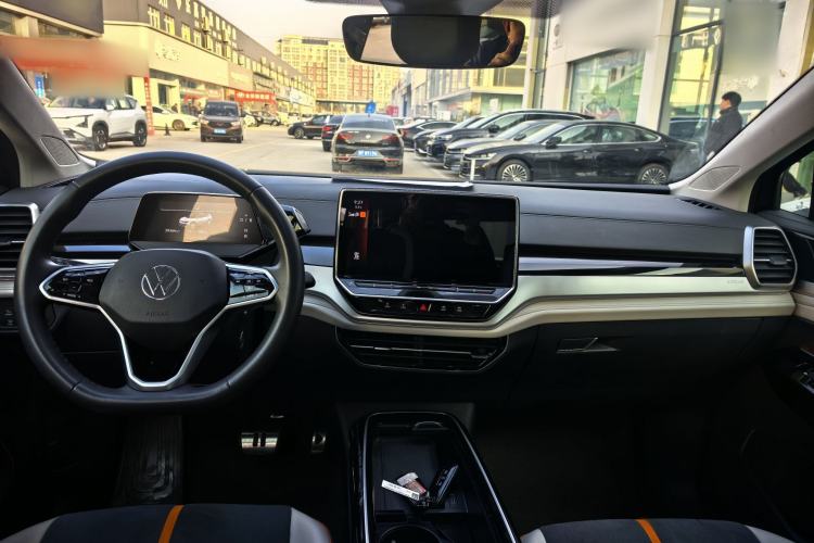 Used Volkswagen ID.6 CROZZ 2022 Long-Range PRO Edition Interior 1