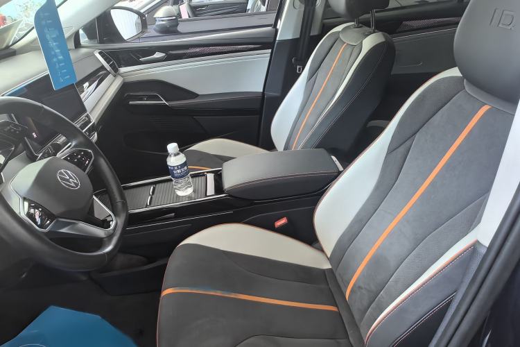 Used Volkswagen ID.6 CROZZ 2022 Long-Range PRO Edition Interior 2