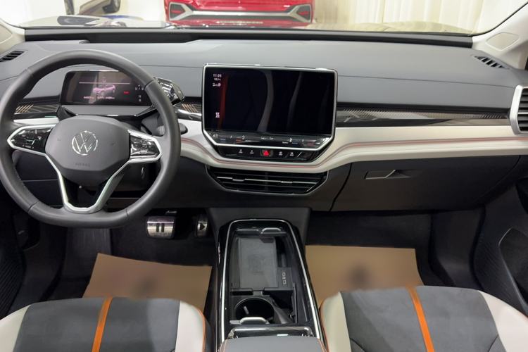 Used Volkswagen ID.6 CROZZ 2022 Long-Range PRO Edition Interior 3