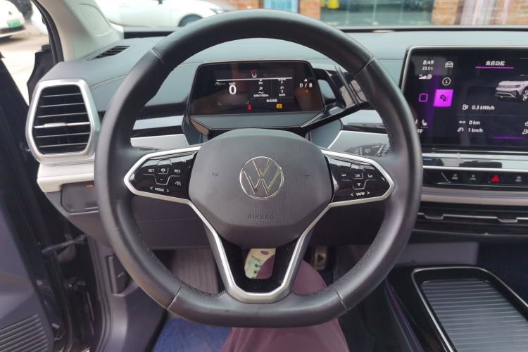 Used Volkswagen ID.6 CROZZ 2022 Standard Range PURE Edition Steering Wheel