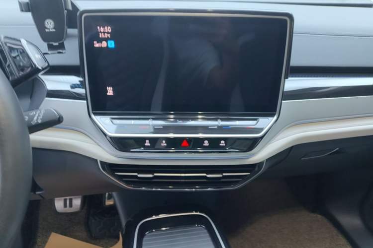 Used Volkswagen ID.6 CROZZ 2022 Long-Range Lite PRO Edition Audio And AC Panel