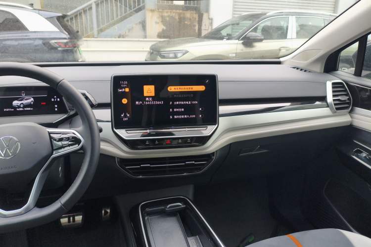 Used Volkswagen ID.6 CROZZ 2022 Long-Range PRO Edition Audio And AC Panel