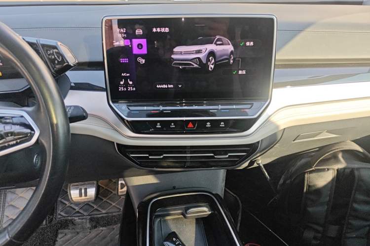 Used Volkswagen ID.6 CROZZ 2022 Long-Range PRO Edition Audio And AC Panel