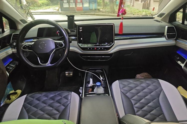 Used Volkswagen ID.6 CROZZ 2022 Long-Range PRO Edition Center Console
