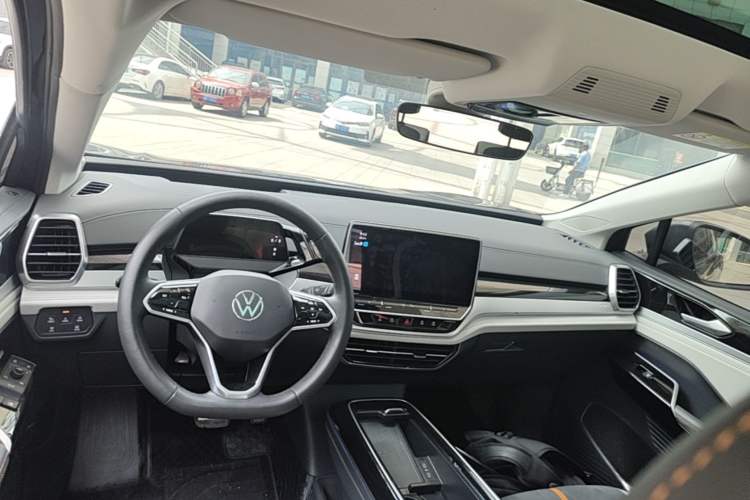 Used Volkswagen ID.6 CROZZ 2022 Long-Range PRO Edition Center Console