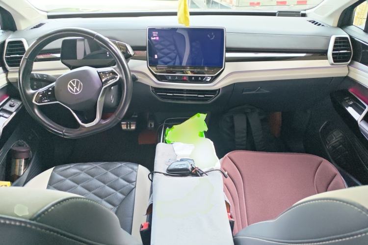 Used Volkswagen ID.6 CROZZ 2022 Long-Range PRO Edition Center Console