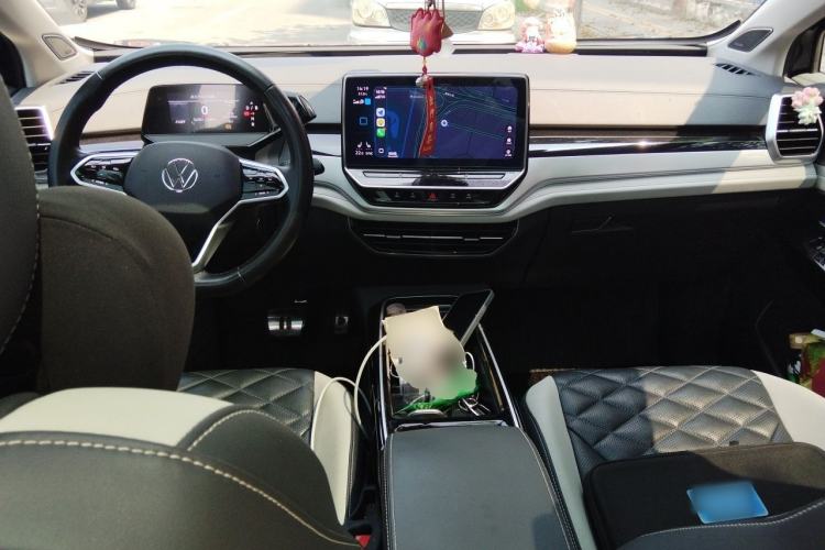 Used Volkswagen ID.6 CROZZ 2022 Long-Range PRO Edition Center Console