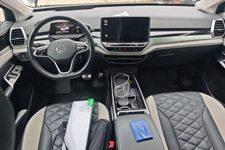 Used Volkswagen ID.6 CROZZ 2022 Long-Range PRO Edition Center Console