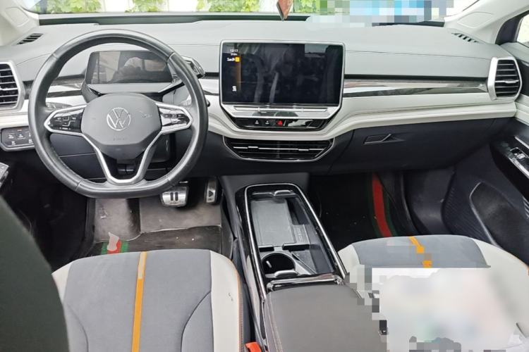 Used Volkswagen ID.6 CROZZ 2022 Long-Range PRO Edition Center Console