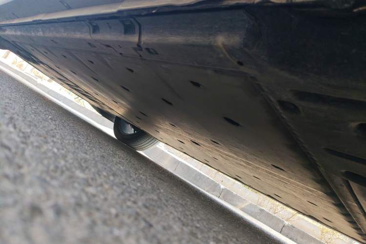 Used Volkswagen ID.6 CROZZ 2022 Long-Range PRO Edition Chassis Rear Left