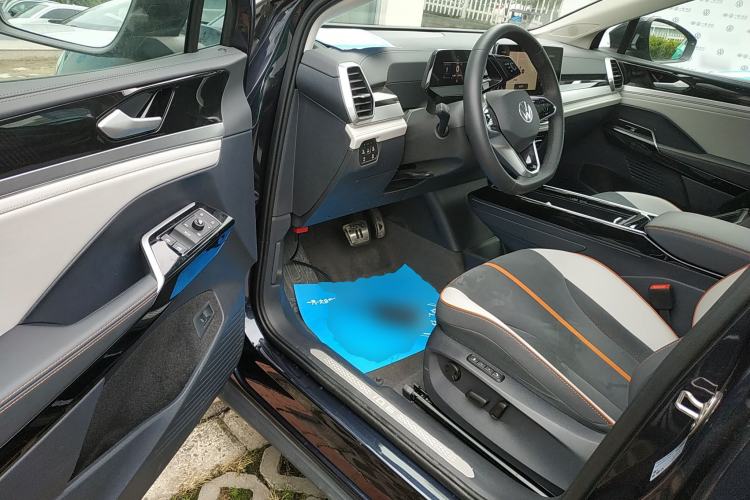 Used Volkswagen ID.6 CROZZ 2022 Long-Range PRO Edition Driver Seat