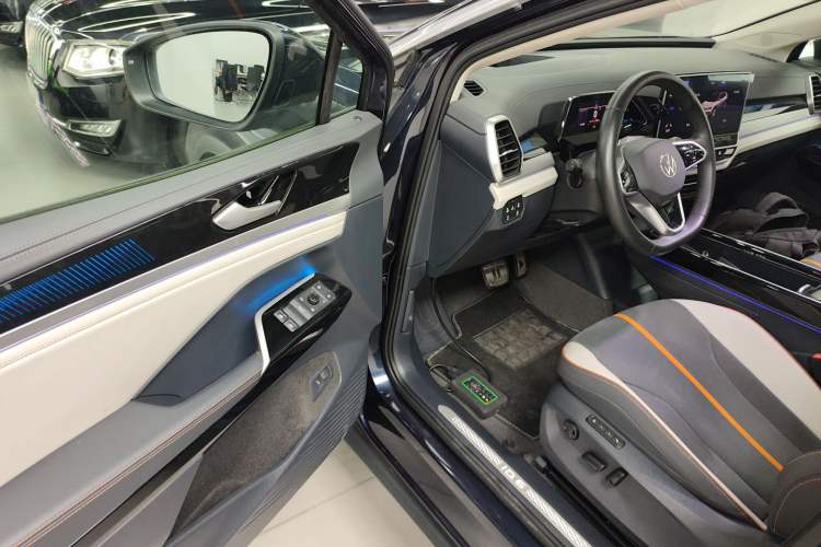 Used Volkswagen ID.6 CROZZ 2022 Long-Range PRO Edition Driver Seat