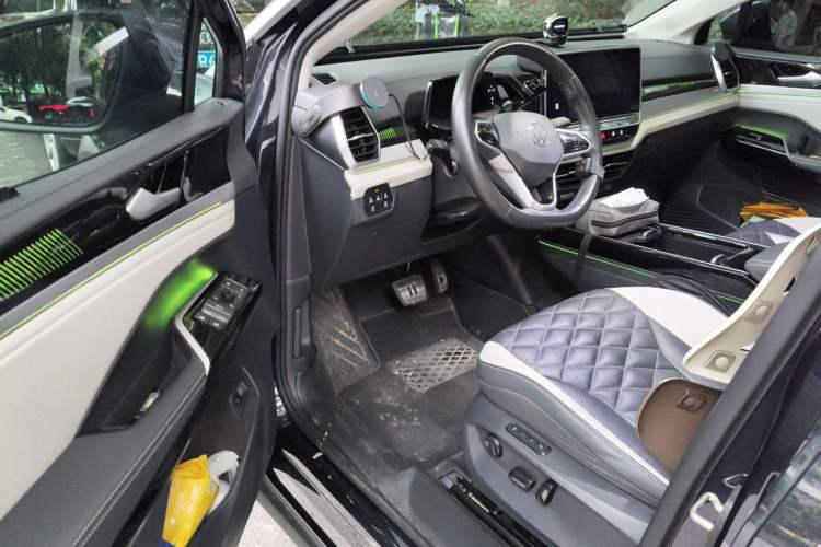 Used Volkswagen ID.6 CROZZ 2022 Long-Range PRO Edition Driver Seat