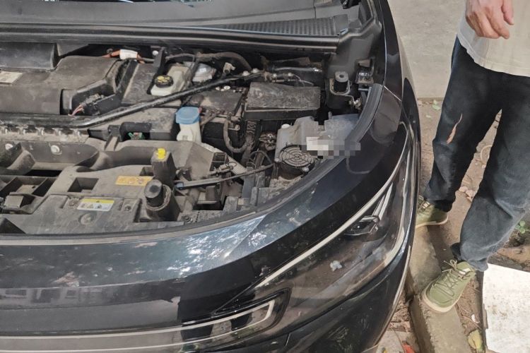 Used Volkswagen ID.6 CROZZ 2022 Long-Range PRO Edition Engine Bay Left