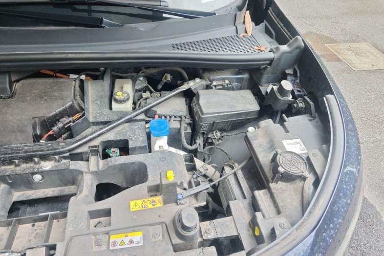 Used Volkswagen ID.6 CROZZ 2022 Long-Range Lite PRO Edition Engine Bay Left