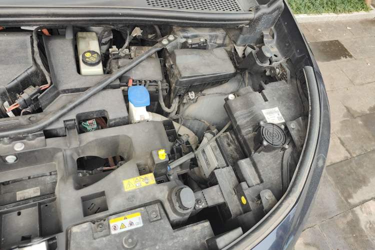 Used Volkswagen ID.6 CROZZ 2022 Long-Range PRO Edition Engine Bay Left