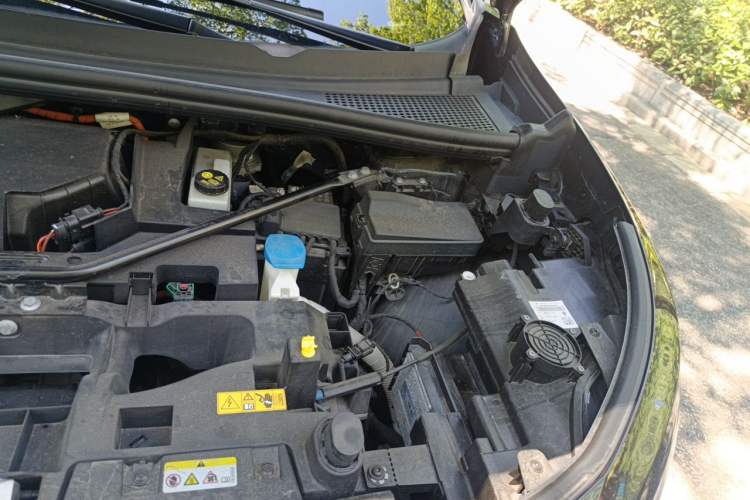 Used Volkswagen ID.6 CROZZ 2022 Long-Range PRO Edition Engine Bay Left