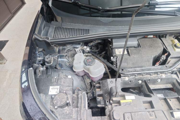 Used Volkswagen ID.6 CROZZ 2022 Long-Range Lite PRO Edition Engine Bay Right