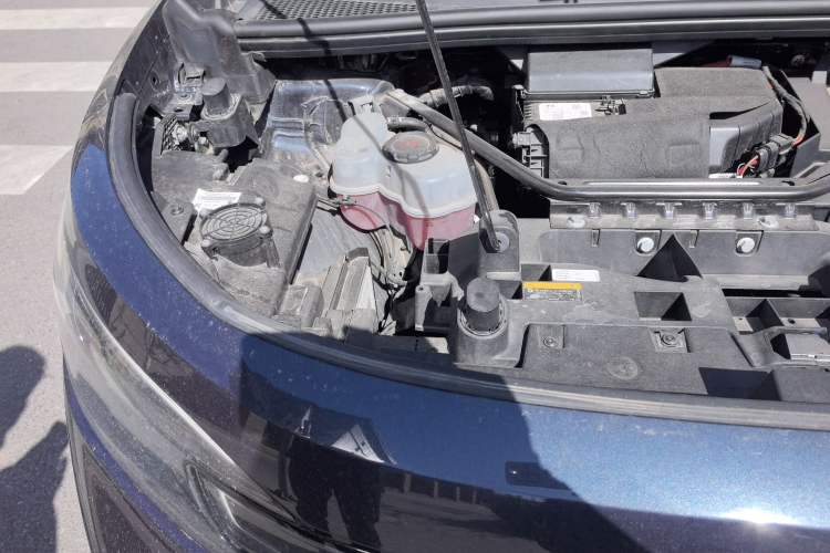 Used Volkswagen ID.6 CROZZ 2022 Long-Range PRO Edition Engine Bay Right