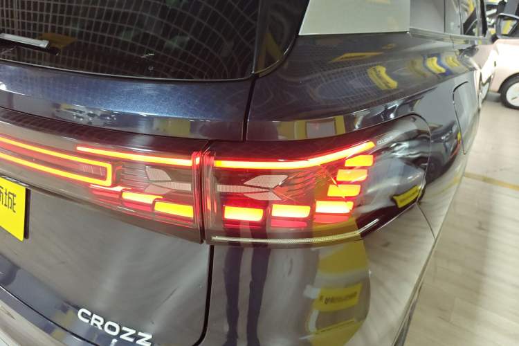 Used Volkswagen ID.6 CROZZ 2022 Long-Range PRO Edition Exterior 3