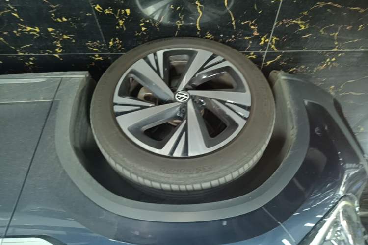 Used Volkswagen ID.6 CROZZ 2022 Long-Range PRO Edition Exterior 4