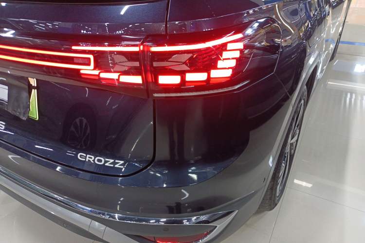 Used Volkswagen ID.6 CROZZ 2022 Long-Range PRO Edition Exterior 6