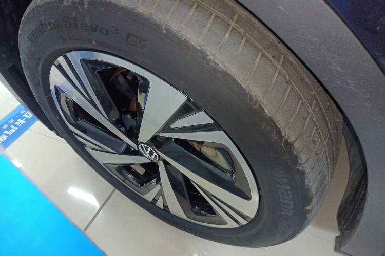 Used Volkswagen ID.6 CROZZ 2022 Long-Range PRO Edition Exterior 7