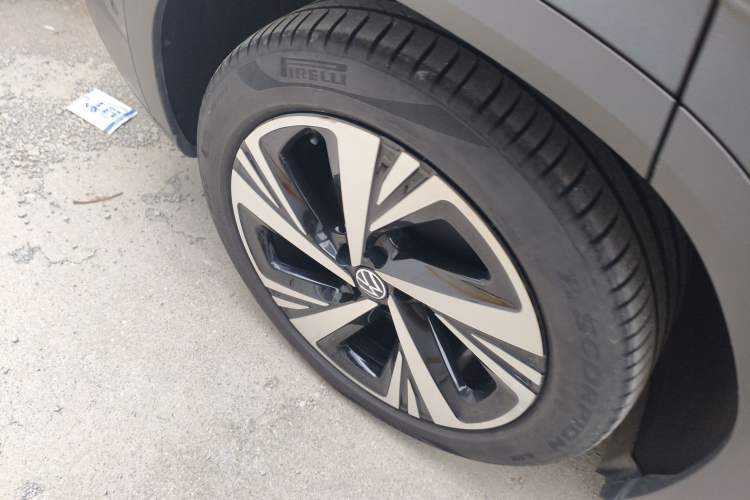 Used Volkswagen ID.6 CROZZ 2022 Long-Range PRO Edition Exterior 8