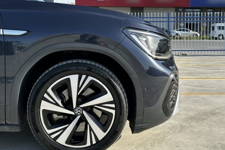 Used Volkswagen ID.6 CROZZ 2022 Long-Range Lite PRO Edition Exterior 9