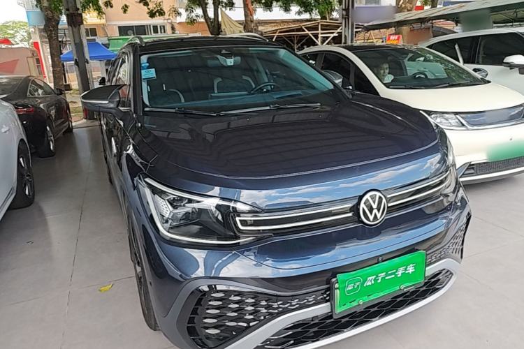 Used Volkswagen ID.6 CROZZ 2022 Long-Range PRO Edition Front Right 45 Deg