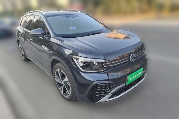 Used Volkswagen ID.6 CROZZ 2022 Long-Range PRO Edition Front Right 45 Deg