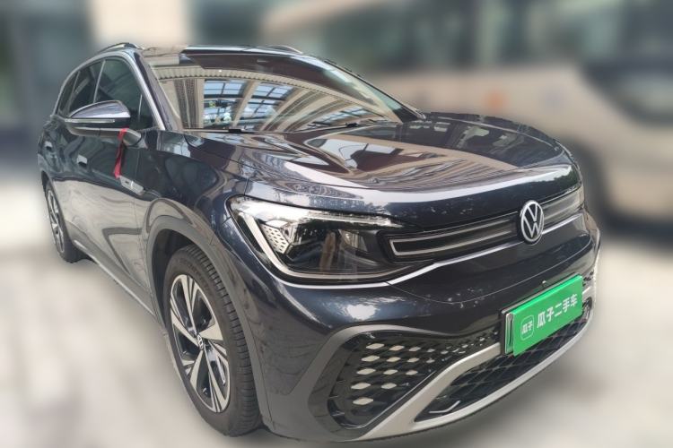Used Volkswagen ID.6 CROZZ 2022 Long-Range PRO Edition Front Right 45 Deg