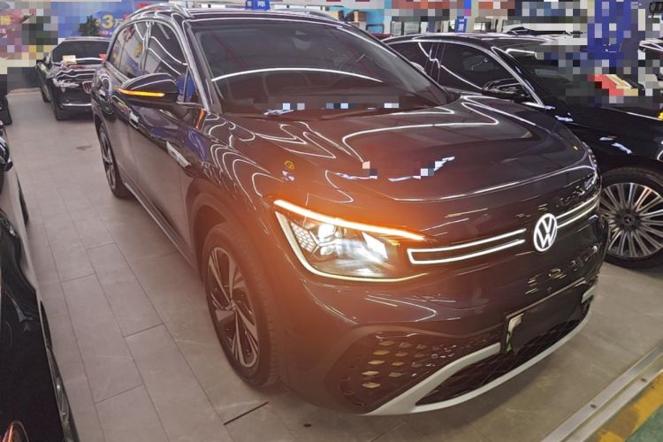 Used Volkswagen ID.6 CROZZ 2022 Long-Range Lite PRO Edition Front Right 45 Deg