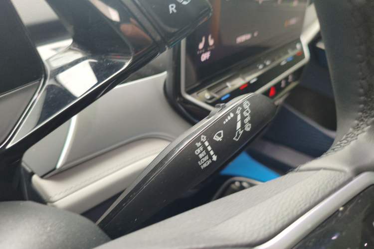Used Volkswagen ID.6 CROZZ 2022 Long-Range PRO Edition Gear Lever