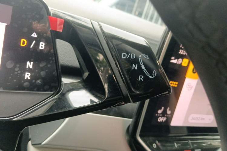 Used Volkswagen ID.6 CROZZ 2022 Long-Range PRO Edition Gear Lever