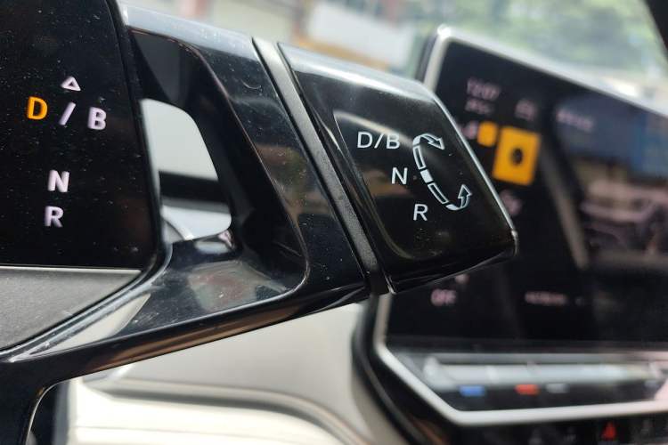 Used Volkswagen ID.6 CROZZ 2022 Long-Range PRO Edition Gear Lever