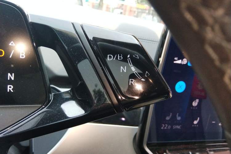 Used Volkswagen ID.6 CROZZ 2022 Long-Range PRO Edition Gear Lever