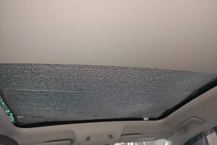 Used Volkswagen ID.6 CROZZ 2022 Long-Range PRO Edition Headliner
