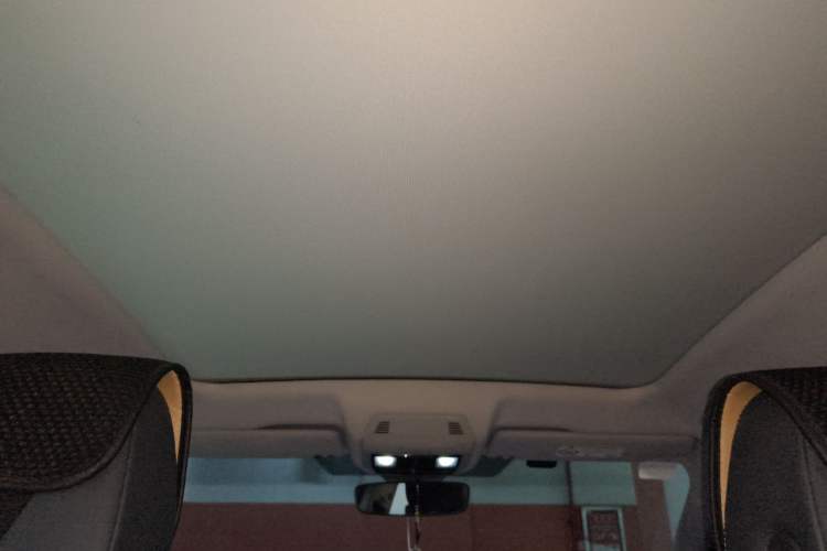 Used Volkswagen ID.6 CROZZ 2022 Long-Range PRO Edition Headliner