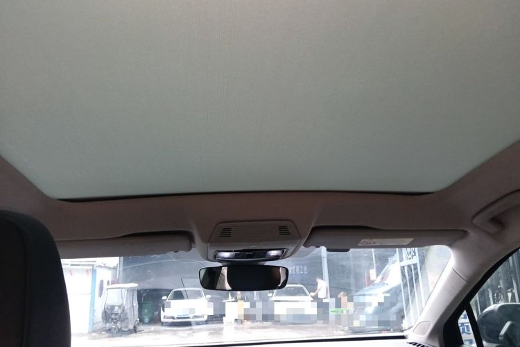 Used Volkswagen ID.6 CROZZ 2022 Long-Range PRO Edition Headliner