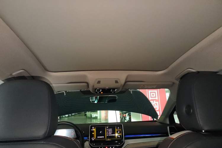 Used Volkswagen ID.6 CROZZ 2022 High-Performance PRIME Edition Headliner