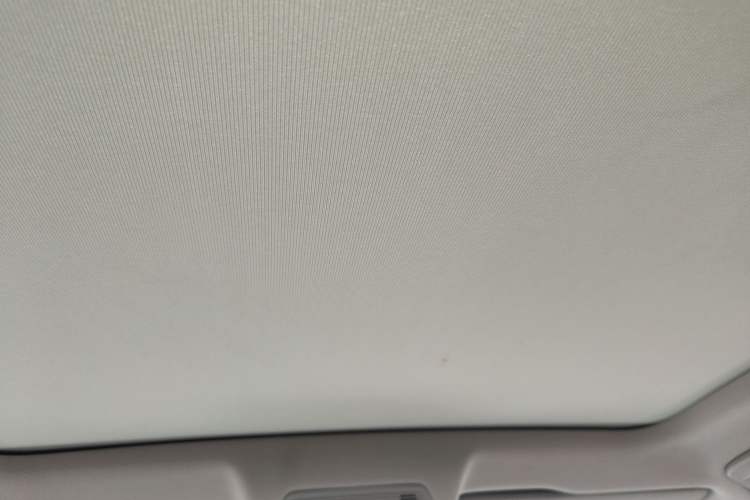 Used Volkswagen ID.6 CROZZ 2022 Long-Range PRO Edition Headliner