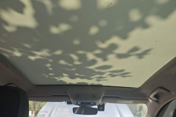 Used Volkswagen ID.6 CROZZ 2022 Long-Range Lite PRO Edition Headliner