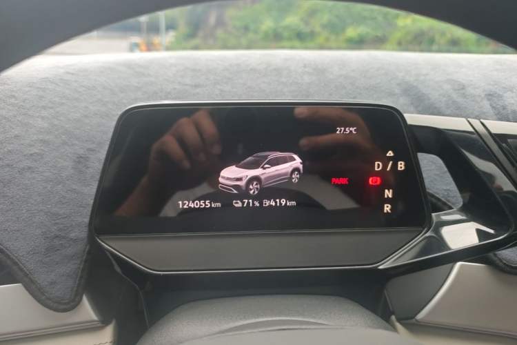 Used Volkswagen ID.6 CROZZ 2022 Long-Range Lite PRO Edition Instrument Cluster