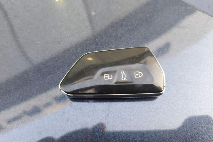 Used Volkswagen ID.6 CROZZ 2022 Long-Range PRO Edition Interior 1