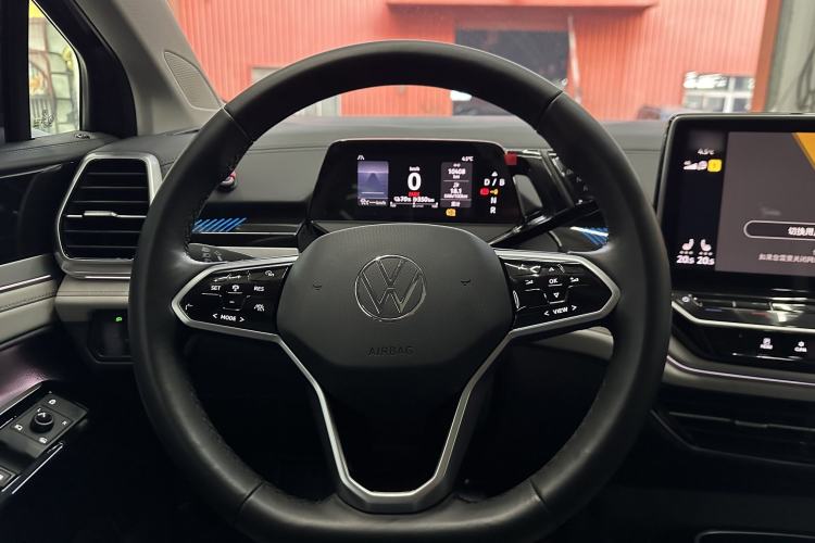 Used Volkswagen ID.6 CROZZ 2022 Long-Range Lite PRO Edition Interior 2