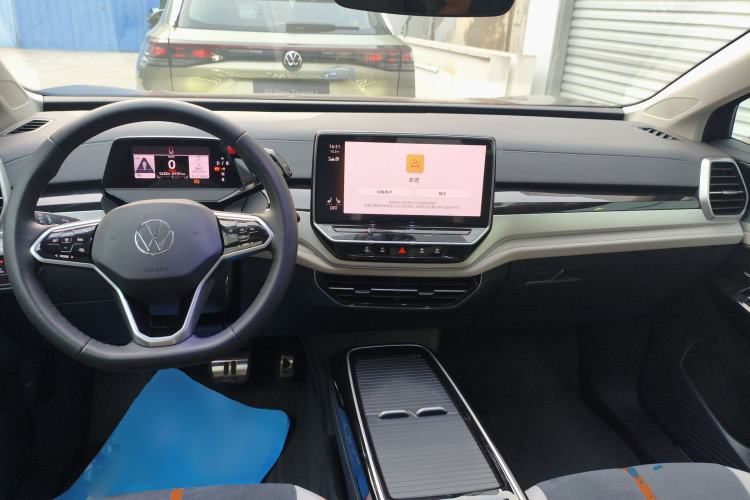Used Volkswagen ID.6 CROZZ 2022 Long-Range PRO Edition Interior 2